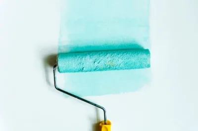 Peinture intérieure à Vergéal — murs, plafonds et boiseries
